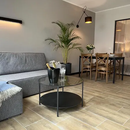 Party Avangarde Apartments City Center Леба Екстер'єр фото