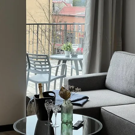 Party Avangarde Apartments City Center Леба Екстер'єр фото