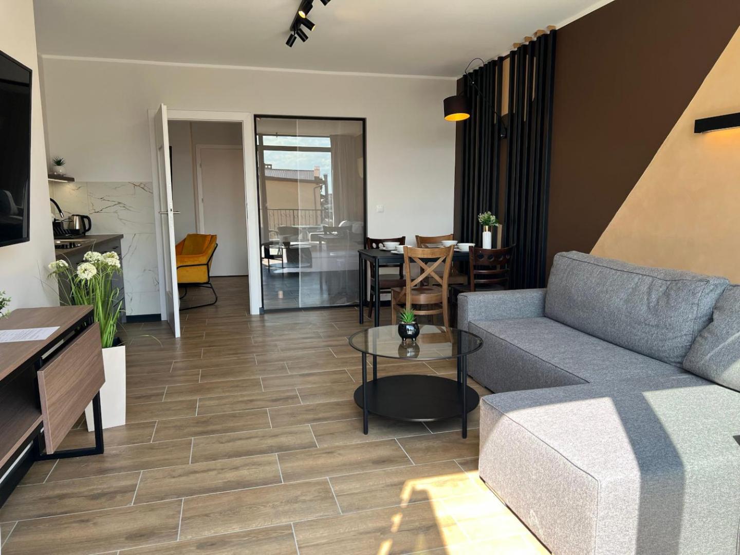 Apartment Party Avangarde City Center